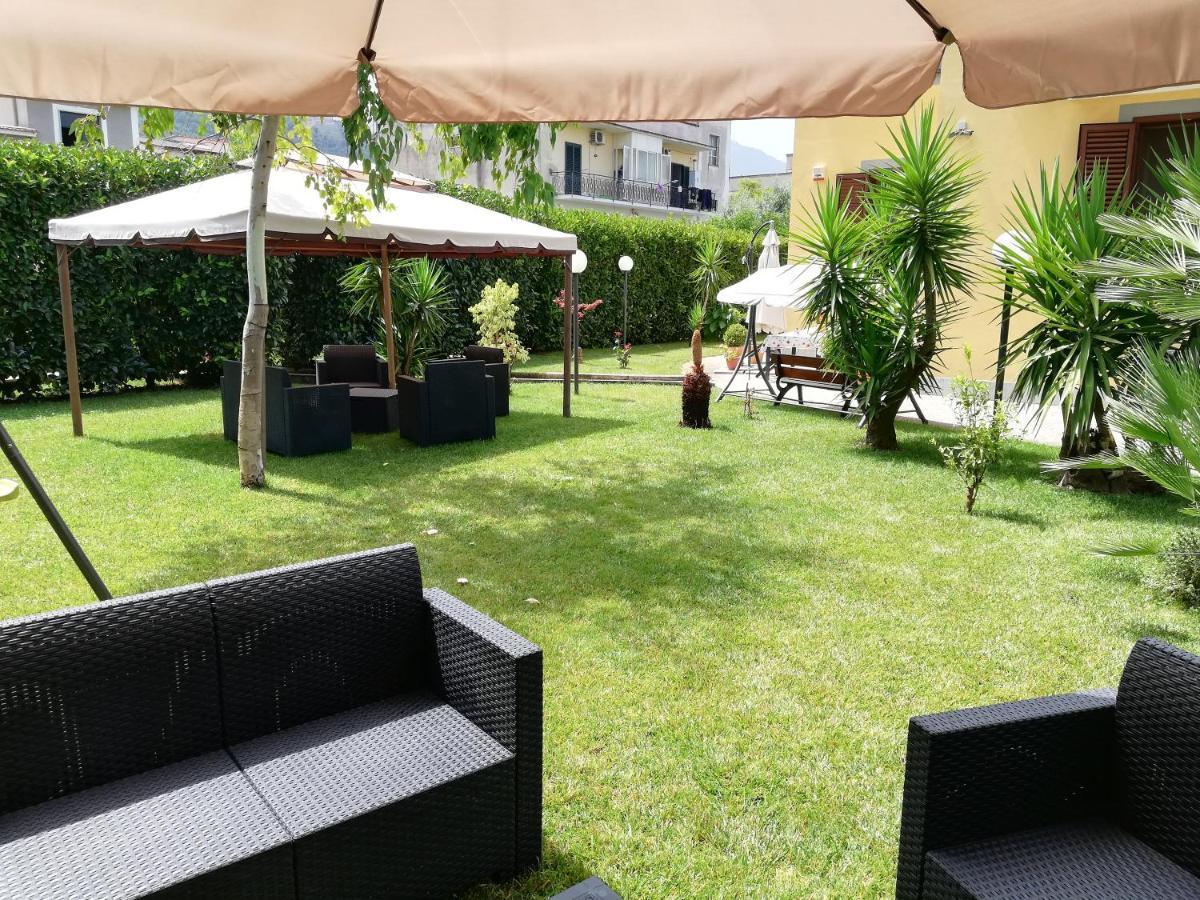Depandance Con Piscina In Uso In Esclusivo In B&B Sant'Antonio Abate Bagian luar foto